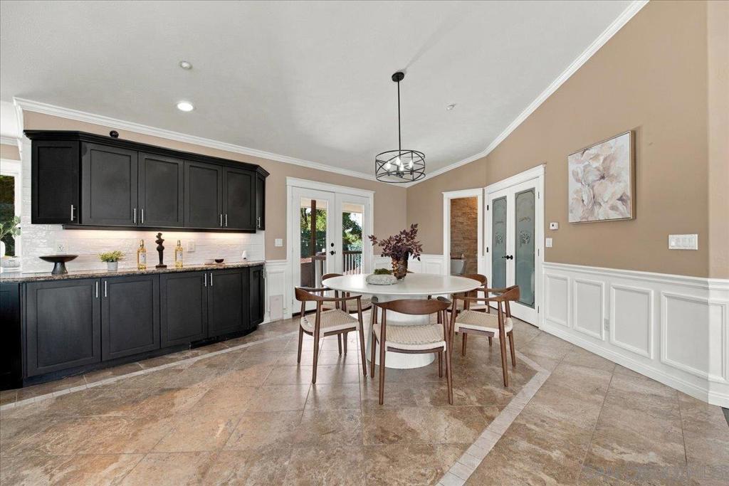 205 Highline Trail, El Cajon, CA 92021