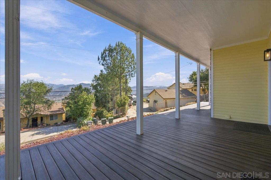 205 Highline Trail, El Cajon, CA 92021