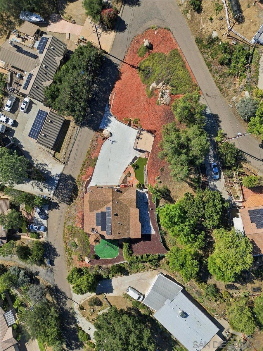 205 Highline Trail, El Cajon, CA 92021
