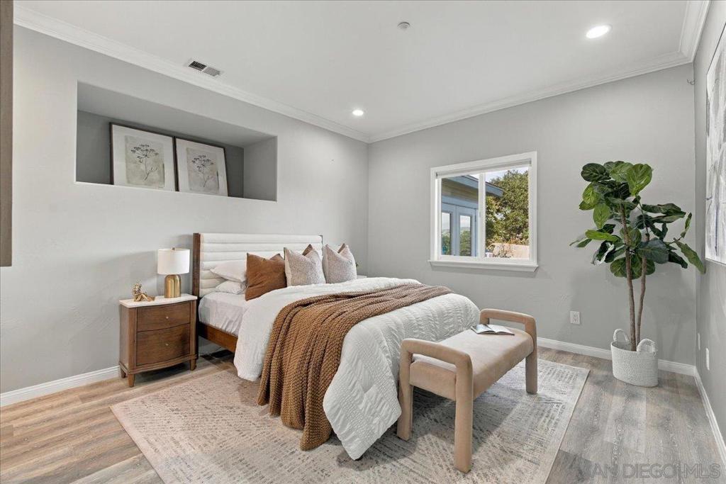 205 Highline Trail, El Cajon, CA 92021