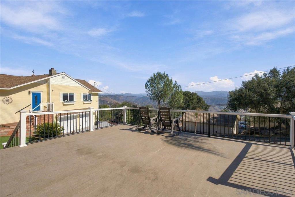 205 Highline Trail, El Cajon, CA 92021