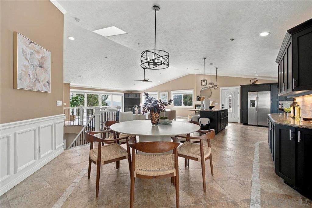 205 Highline Trail, El Cajon, CA 92021