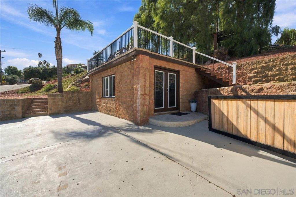 205 Highline Trail, El Cajon, CA 92021