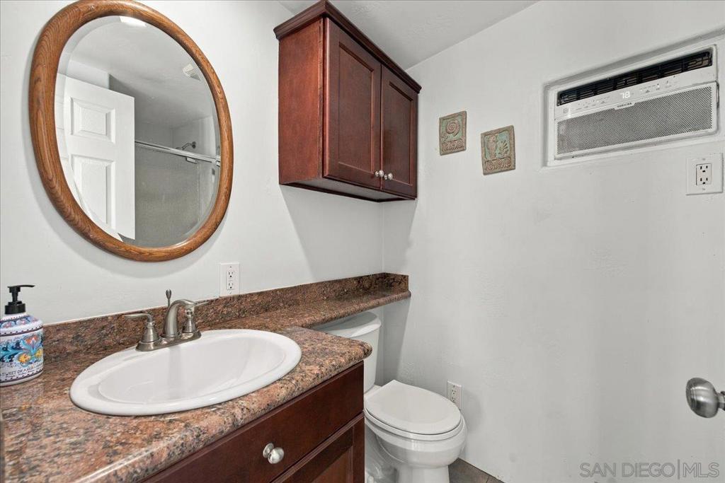 205 Highline Trail, El Cajon, CA 92021
