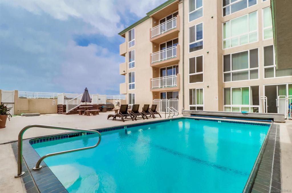 4627 Ocean Blvd, #402, San Diego, CA 92109