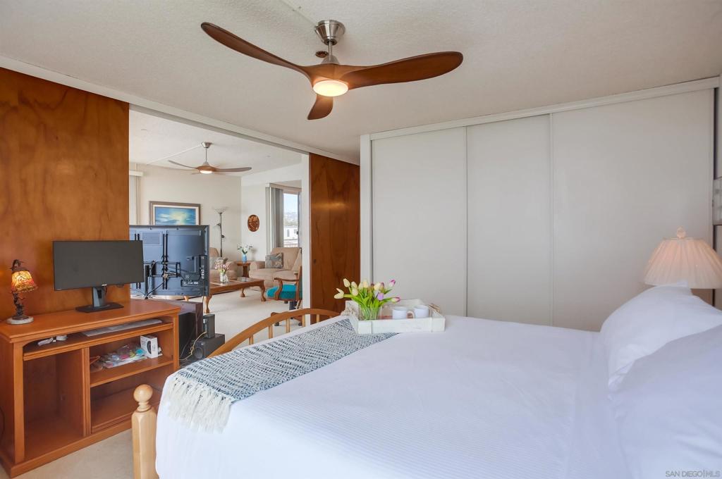 4627 Ocean Blvd, #402, San Diego, CA 92109