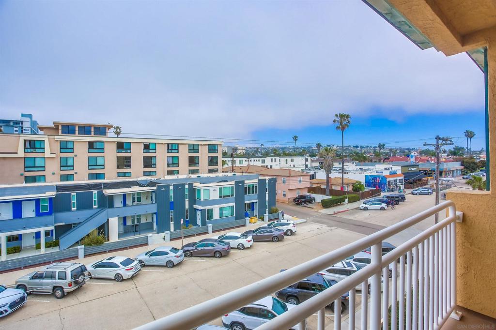4627 Ocean Blvd, #402, San Diego, CA 92109