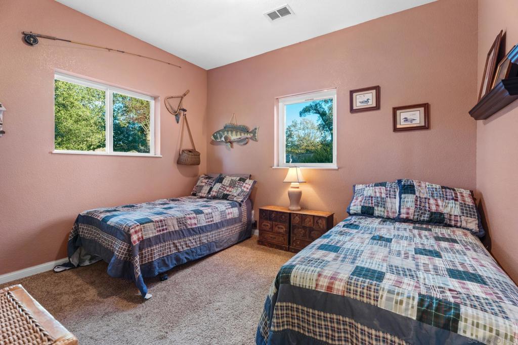 4103 Pine Hills Rd, Julian, CA 92036