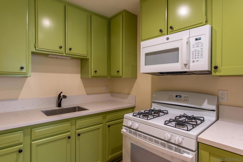 3086 Main St. #3, San Diego, CA 92113