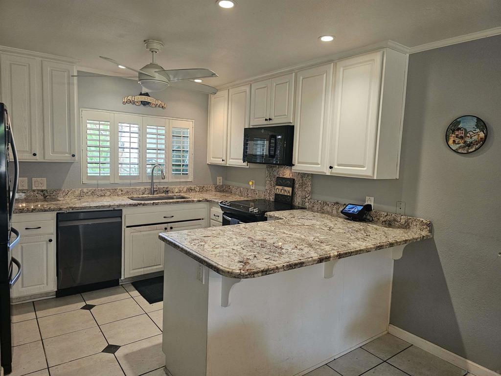 3164 Vista Grande, Carlsbad, CA 92009 3164 Vista Grande, Carlsbad, CA 92009