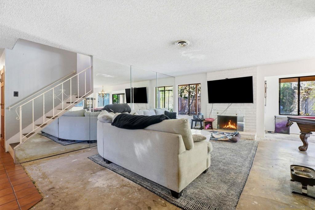 5747 Pray St, Bonita, CA 91902