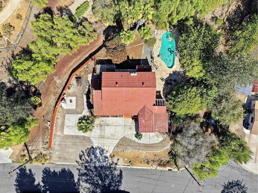 5747 Pray St, Bonita, CA 91902