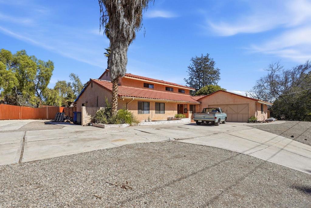 5747 Pray St, Bonita, CA 91902