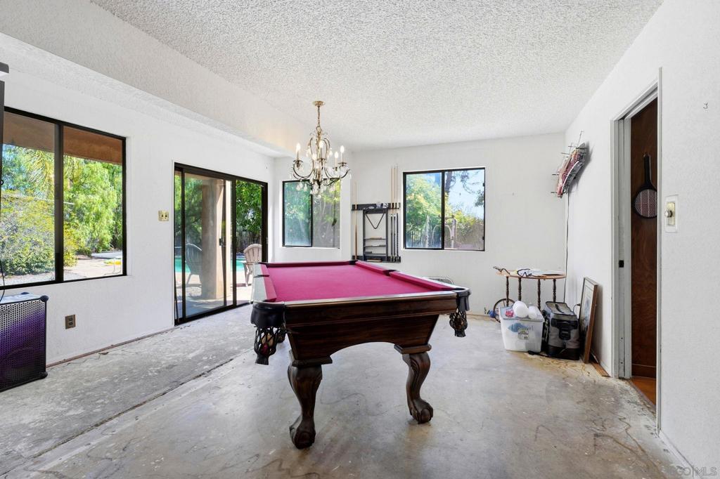 5747 Pray St, Bonita, CA 91902