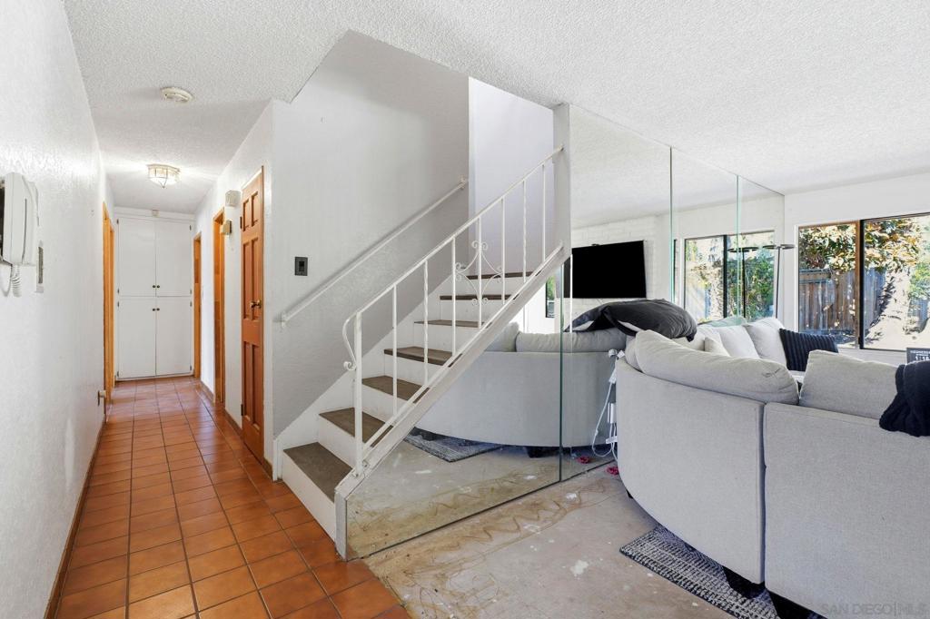 5747 Pray St, Bonita, CA 91902
