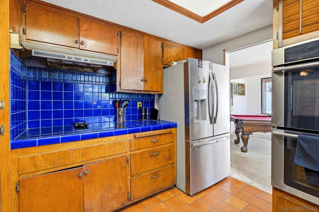5747 Pray St, Bonita, CA 91902