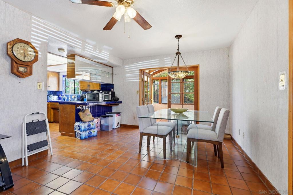 5747 Pray St, Bonita, CA 91902