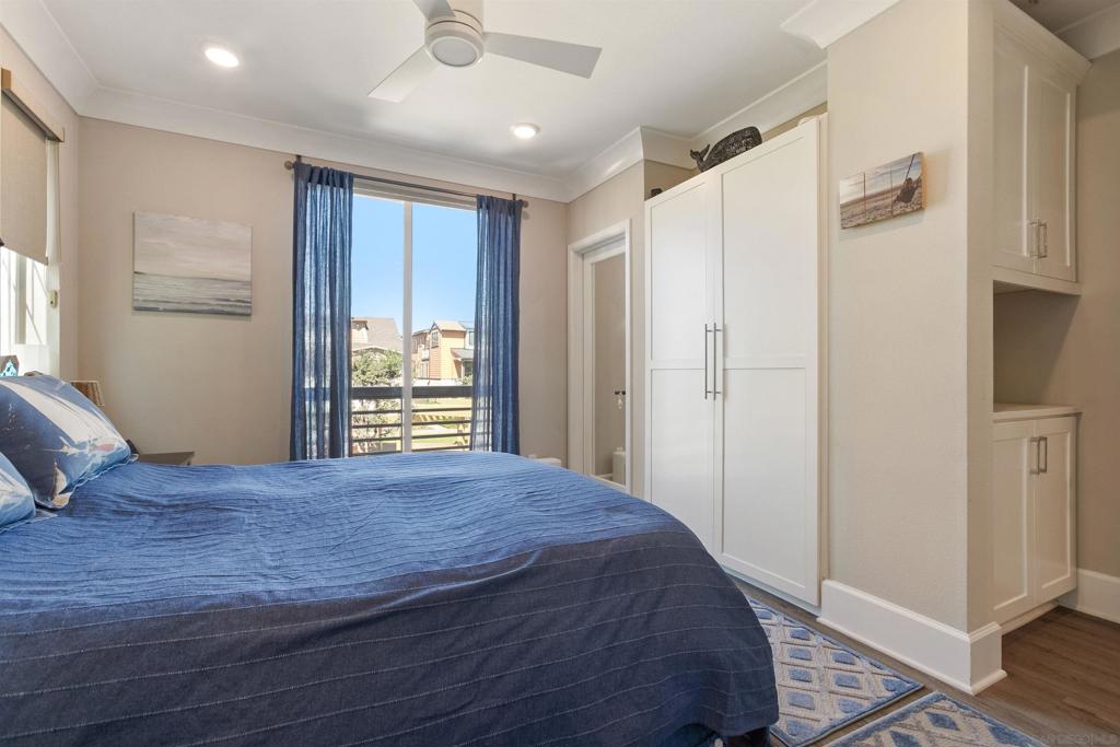 810 Santa Barbara Pl, San Diego, CA 92109