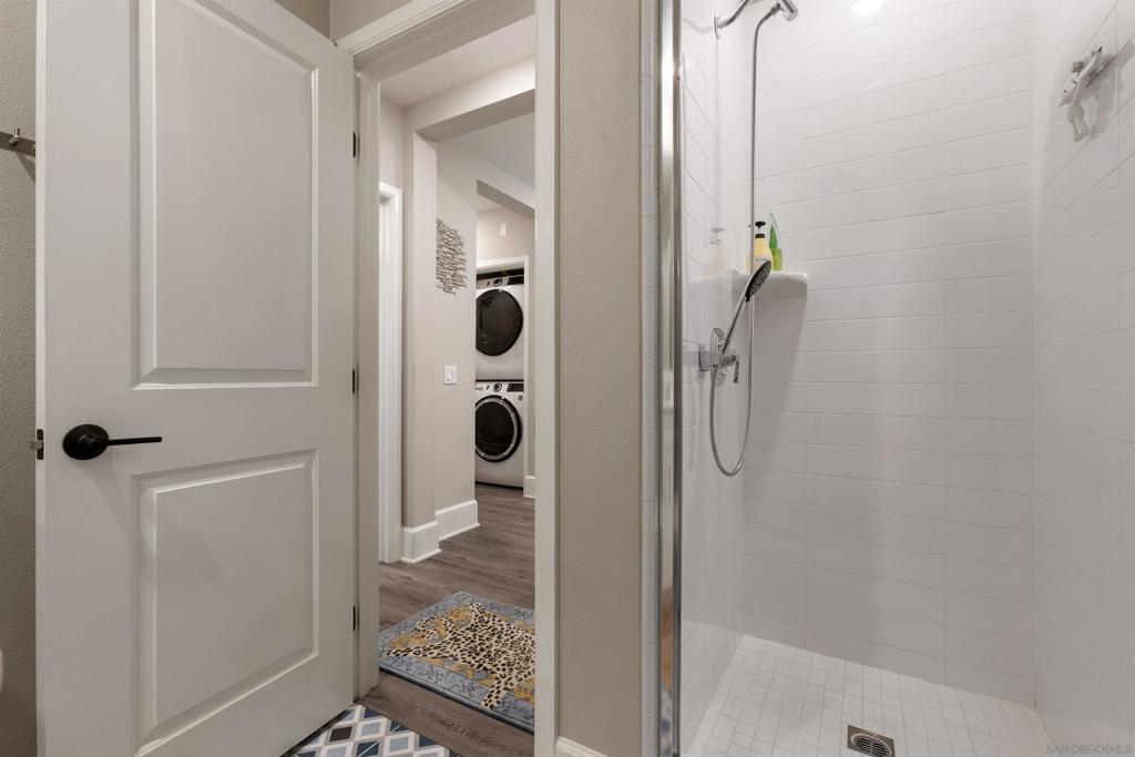 810 Santa Barbara Pl, San Diego, CA 92109
