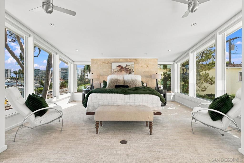1528 Glorietta Blvd, Coronado, CA 92118