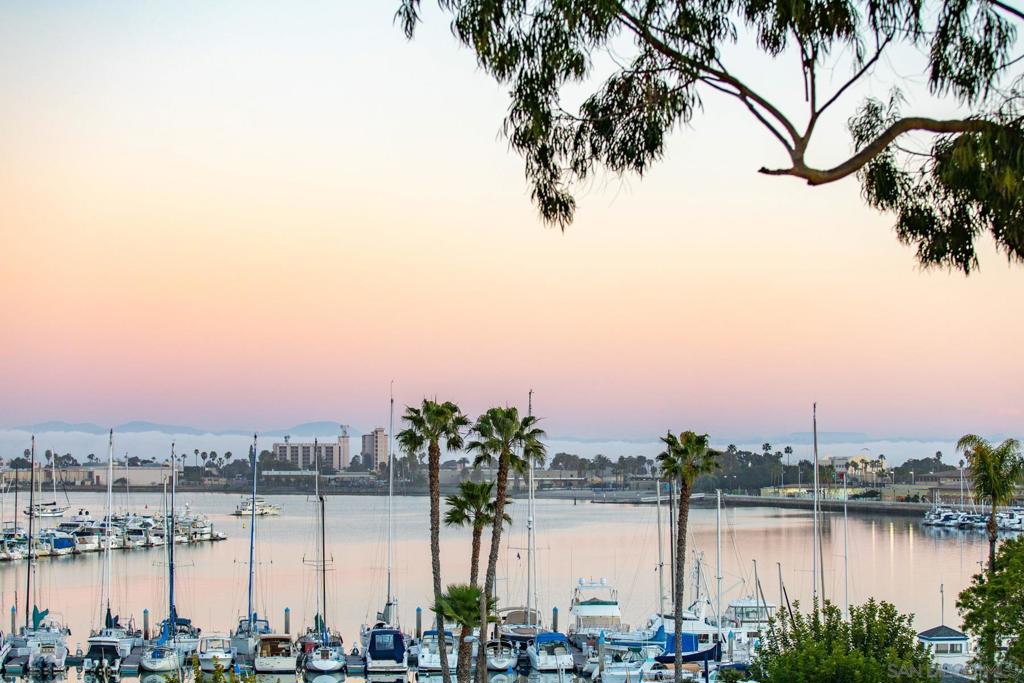 1528 Glorietta Blvd, Coronado, CA 92118