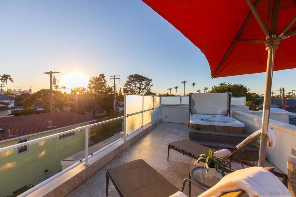 1528 Glorietta Blvd, Coronado, CA 92118