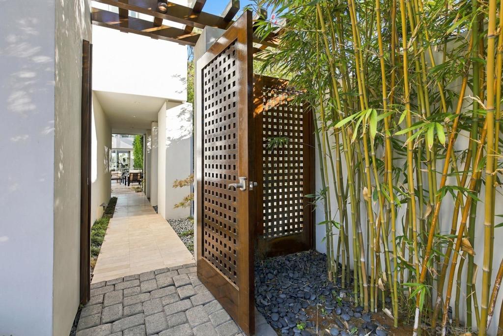 1528 Glorietta Blvd, Coronado, CA 92118