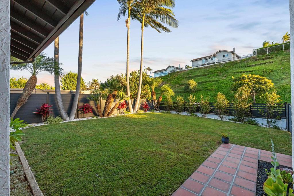 627 Santa Rosita, Solana Beach, CA 92075
