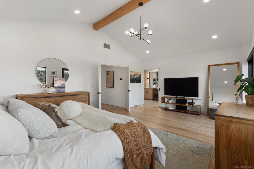 627 Santa Rosita, Solana Beach, CA 92075