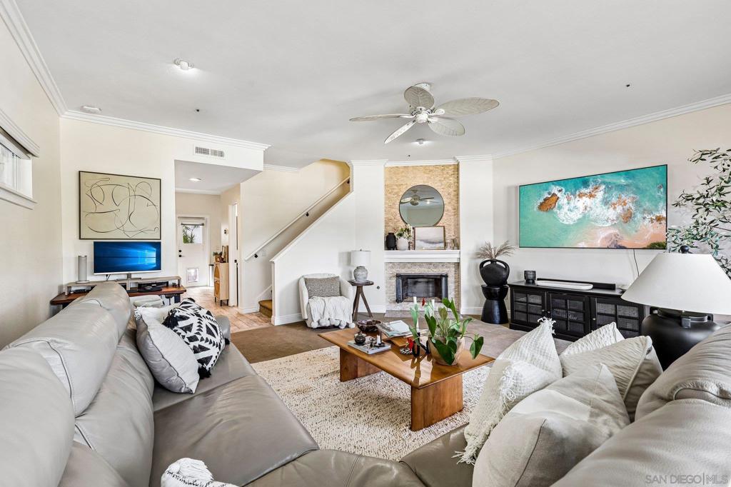 913 Vine street, Oceanside, CA 92054