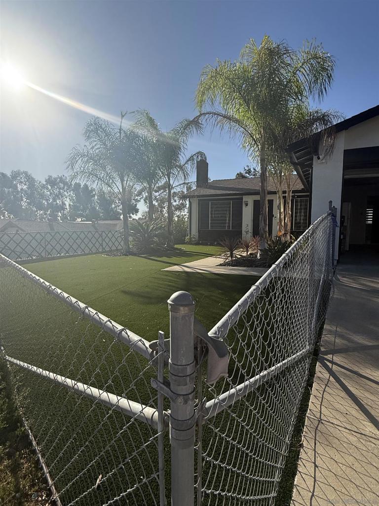 928 Angelus Ave, San Diego, CA 92114