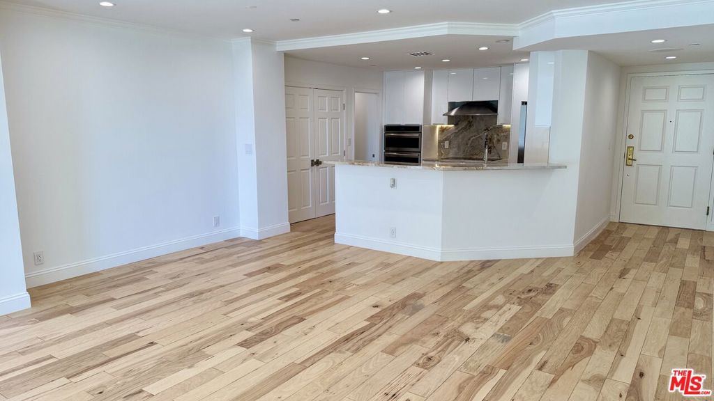 10724 Wilshire Boulevard, #1008, Los Angeles, CA 90024
