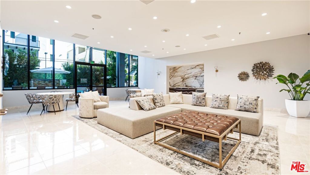 10724 Wilshire Boulevard, #1008, Los Angeles, CA 90024