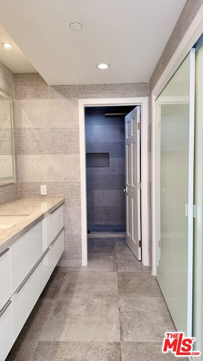 10724 Wilshire Boulevard, #1008, Los Angeles, CA 90024