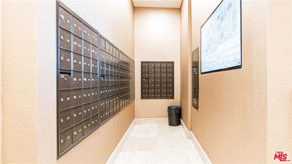 10724 Wilshire Boulevard, #1008, Los Angeles, CA 90024