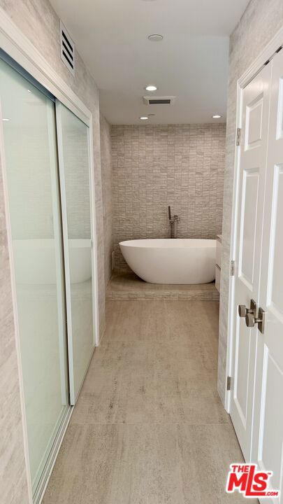 10724 Wilshire Boulevard, #1008, Los Angeles, CA 90024
