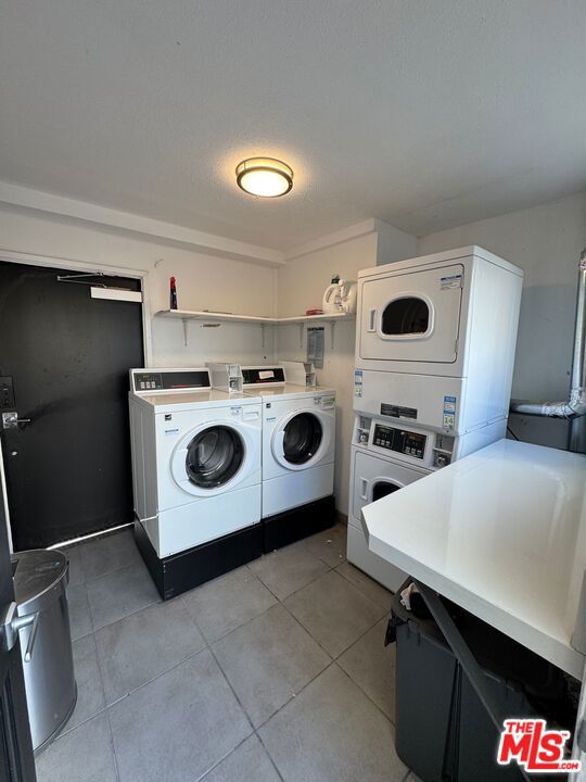 11630 Chenault Street, Los Angeles, CA 90049