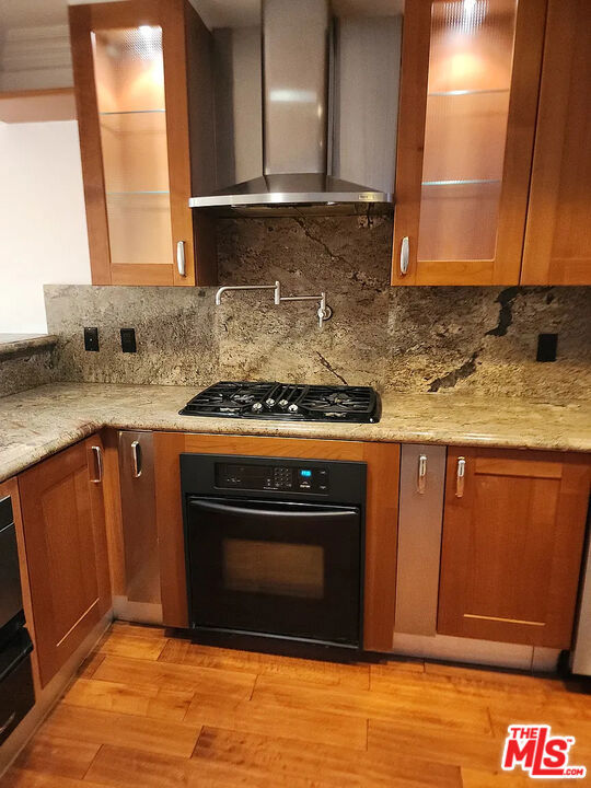 11630 Chenault Street, Los Angeles, CA 90049