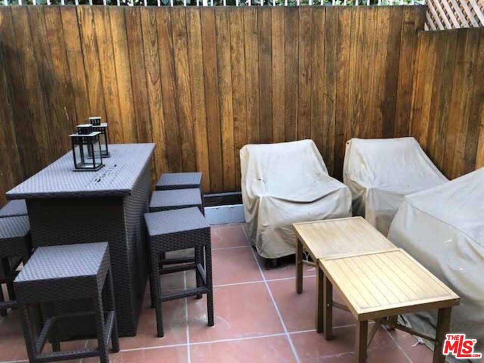 11630 Chenault Street, Los Angeles, CA 90049