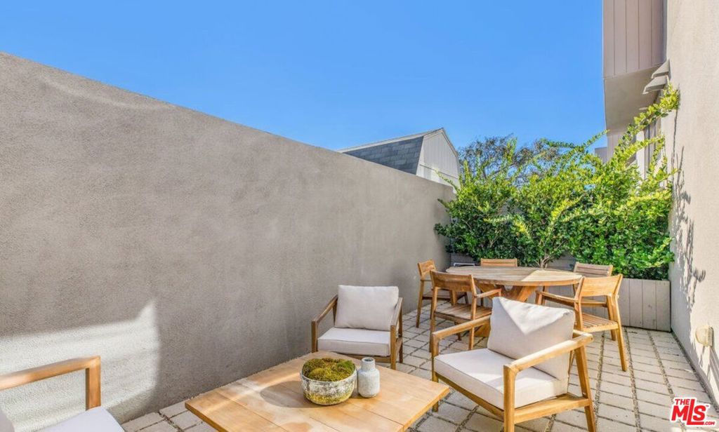 3808 College Avenue, Culver City, CA 90232