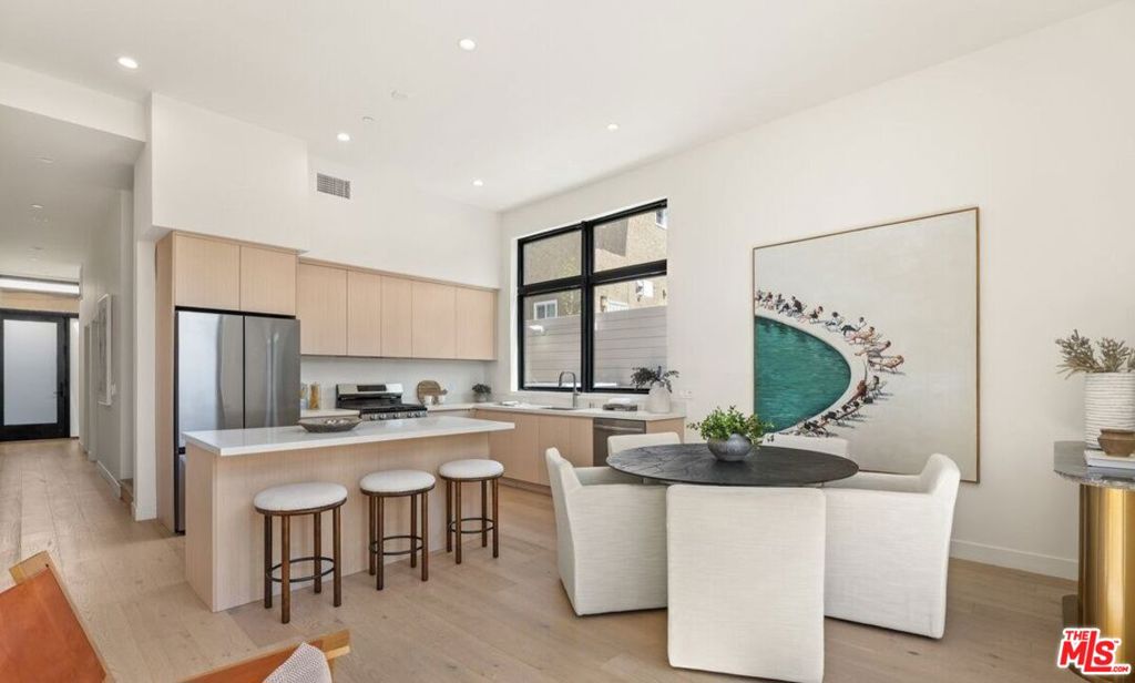 3808 College Avenue, Culver City, CA 90232