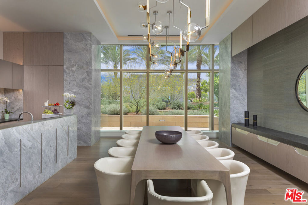 877 Francisco Street, #628, Los Angeles, CA 90017 877 Francisco Street, #628, Los Angeles, CA 90017