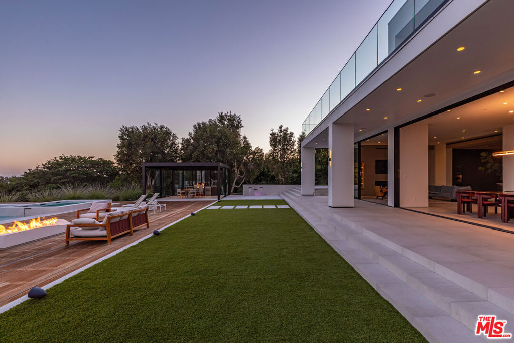 27715 Pacific Coast Highway, Malibu, CA 90265