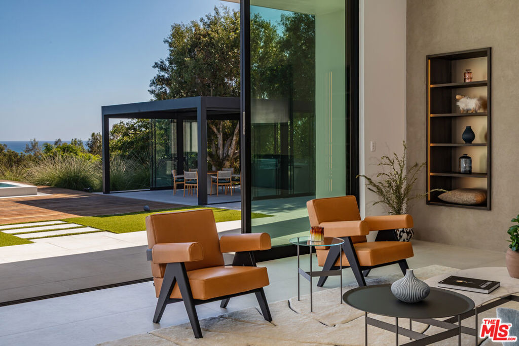27715 Pacific Coast Highway, Malibu, CA 90265