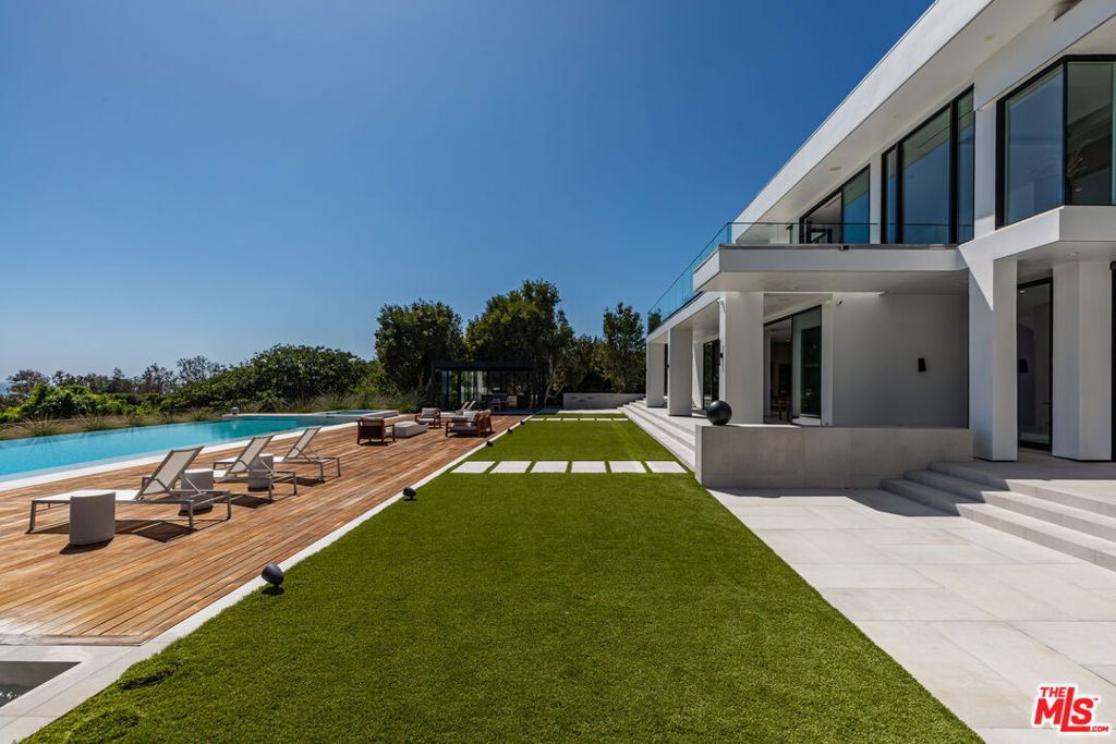 27715 Pacific Coast Highway, Malibu, CA 90265