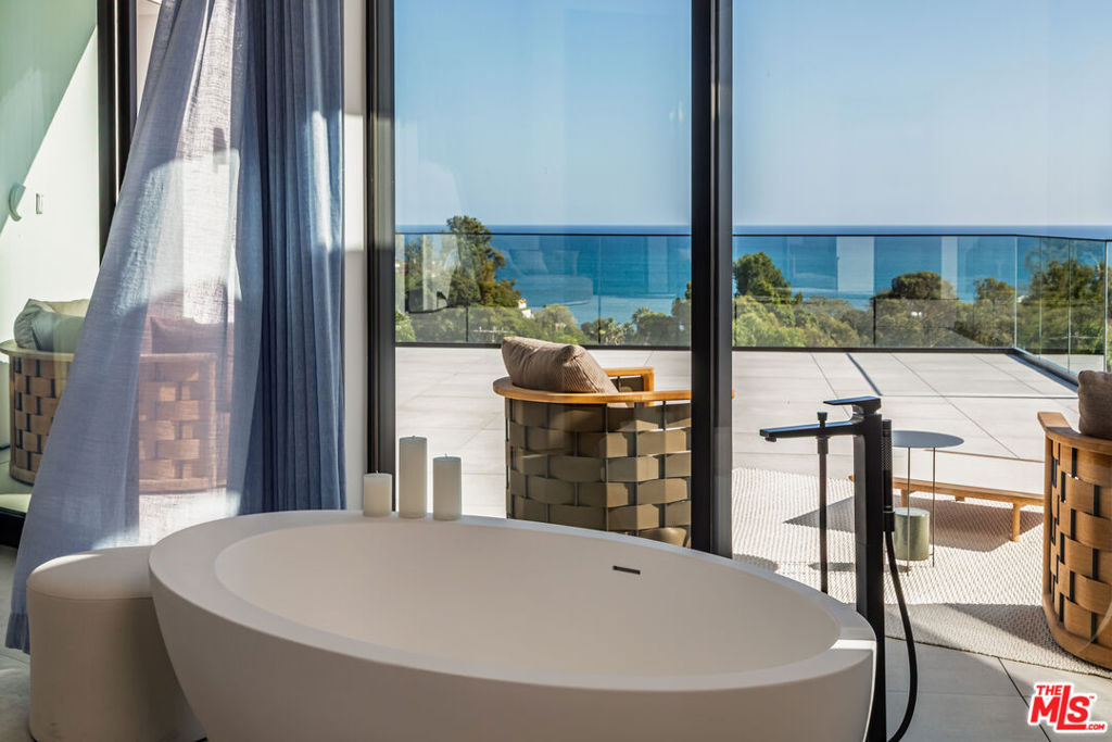 27715 Pacific Coast Highway, Malibu, CA 90265