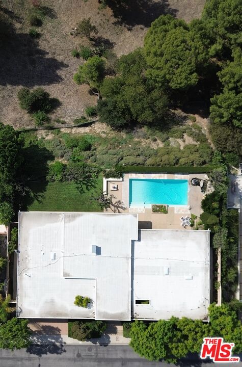 3031 Elvido Drive, Los Angeles, CA 90049