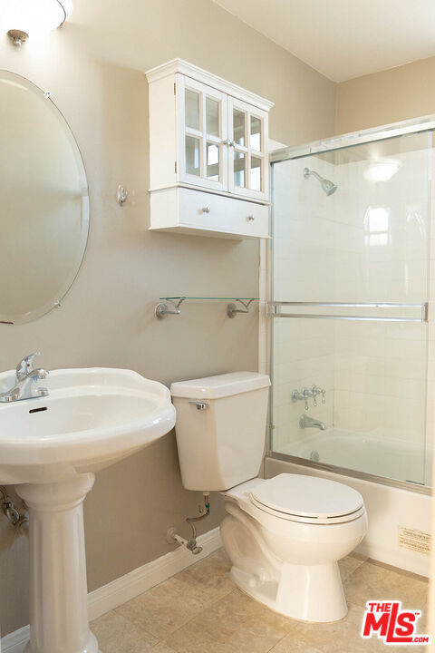 837 N West Knoll Drive, #319, West Hollywood, CA 90069