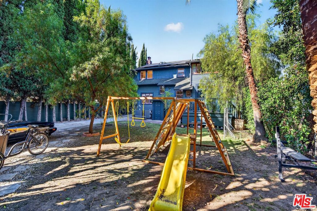 4412 Melbourne Avenue, Los Angeles, CA 90027