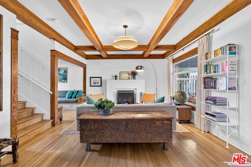 4412 Melbourne Avenue, Los Angeles, CA 90027